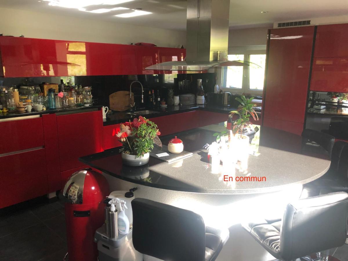 Grône Logement Chez L'Habitant Etage Independant מראה חיצוני תמונה