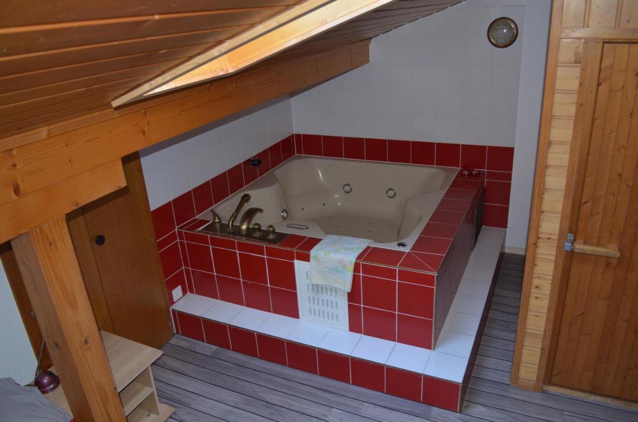 Grône Logement Chez L'Habitant Etage Independant מראה חיצוני תמונה
