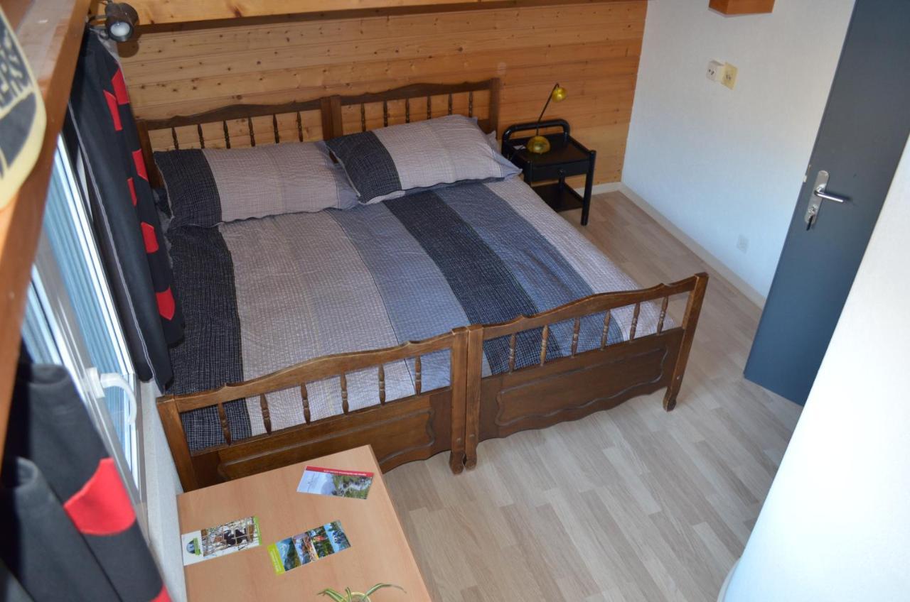 Grône Logement Chez L'Habitant Etage Independant מראה חיצוני תמונה