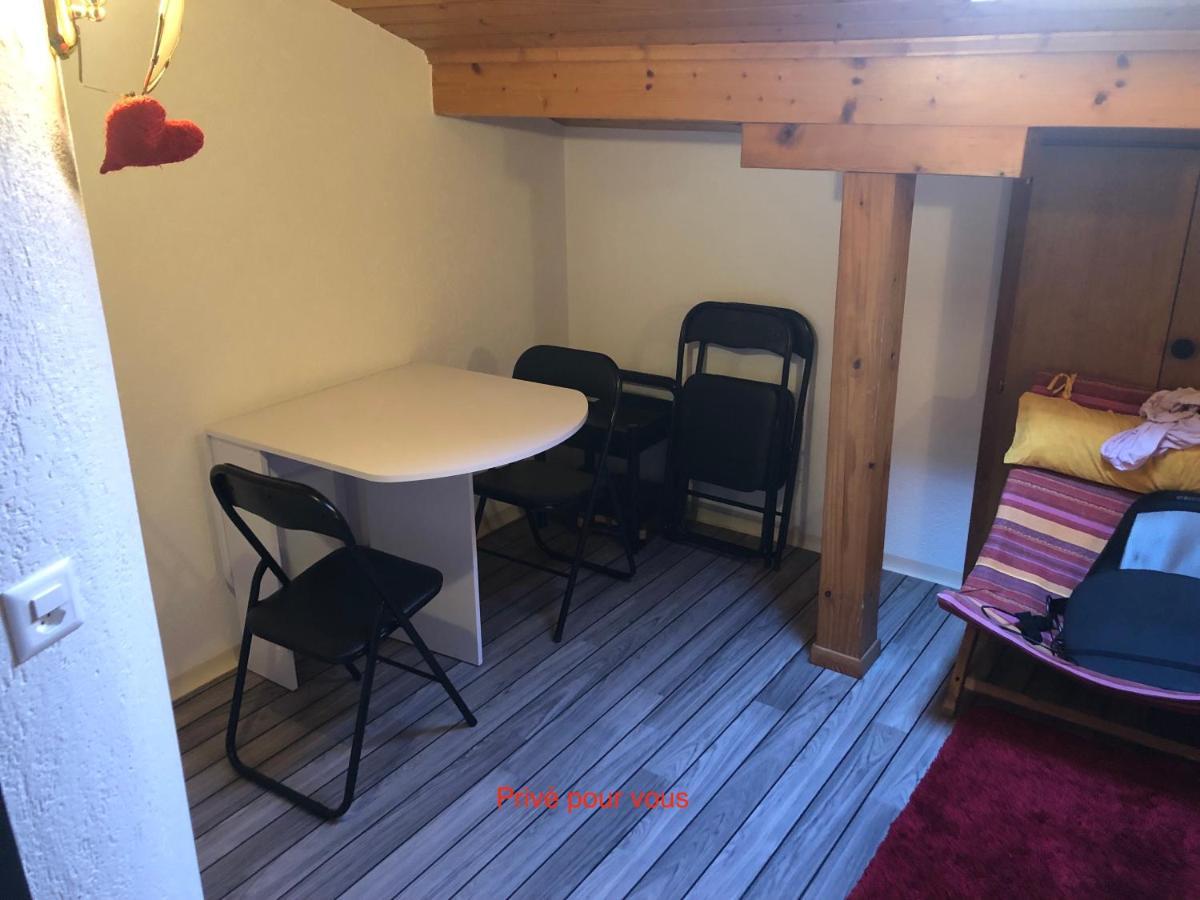 Grône Logement Chez L'Habitant Etage Independant מראה חיצוני תמונה